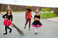 Halloween-Schnitzeljagd im Dunkeln: So machst du deine Party zum Grusel-Highlight - schnitzeljagd-kinder