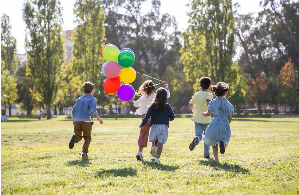 Spiel und Spaß beim Kindergeburtstag: Regeln für die besten Partyspiele