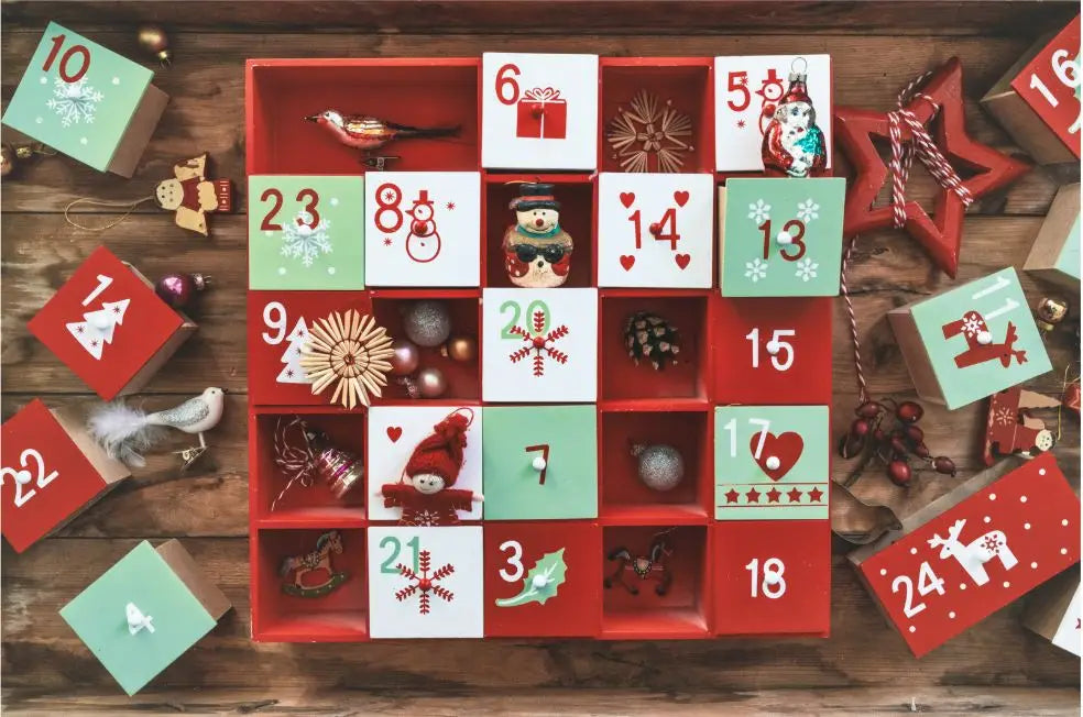 Kreative Adventskalender: Wie Schnipsel 24 kleine Fenster zum Leben erwecken