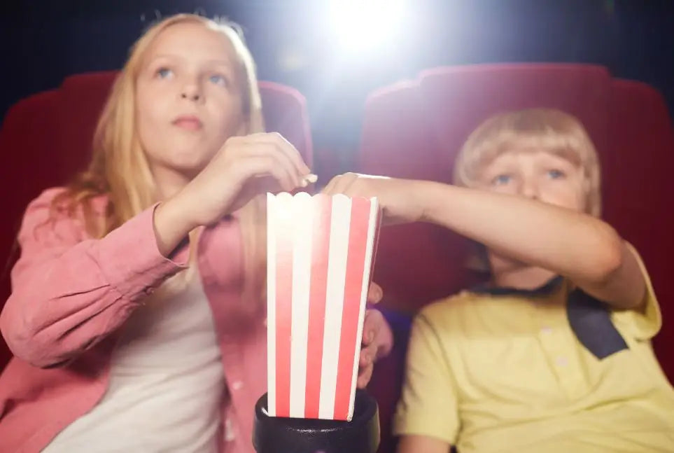 Popcorn, Leinwand, Action: So planst du die perfekte Kino-Party zum Geburtstag