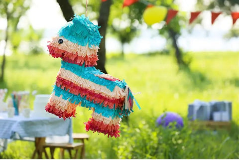 Pinata Basteln-Schritt für Schritt: Eine bunte Piñata basteln für Kinder